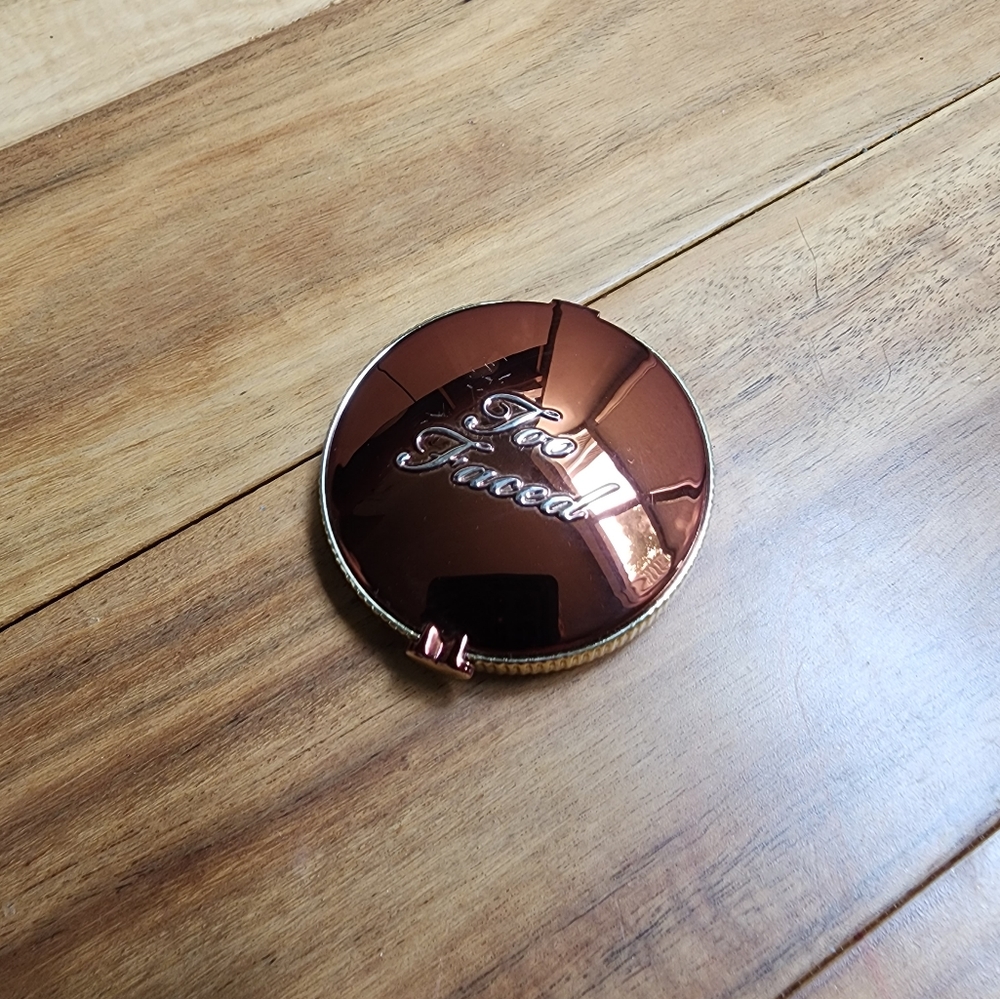 mini Too Faced chocolate gold soleil shimmer bronzer
